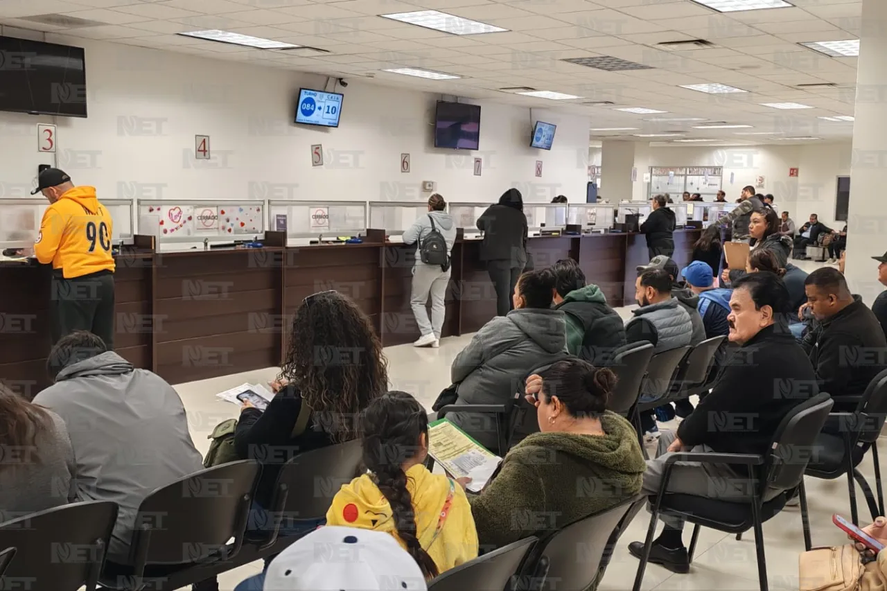 Pagan cerca de 60 mil juarenses la Revalidación Vehicular