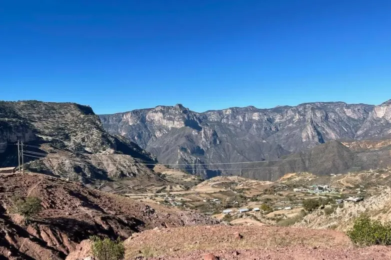 Reporta alcalde calma en Coyame y prepara operativos turísticos