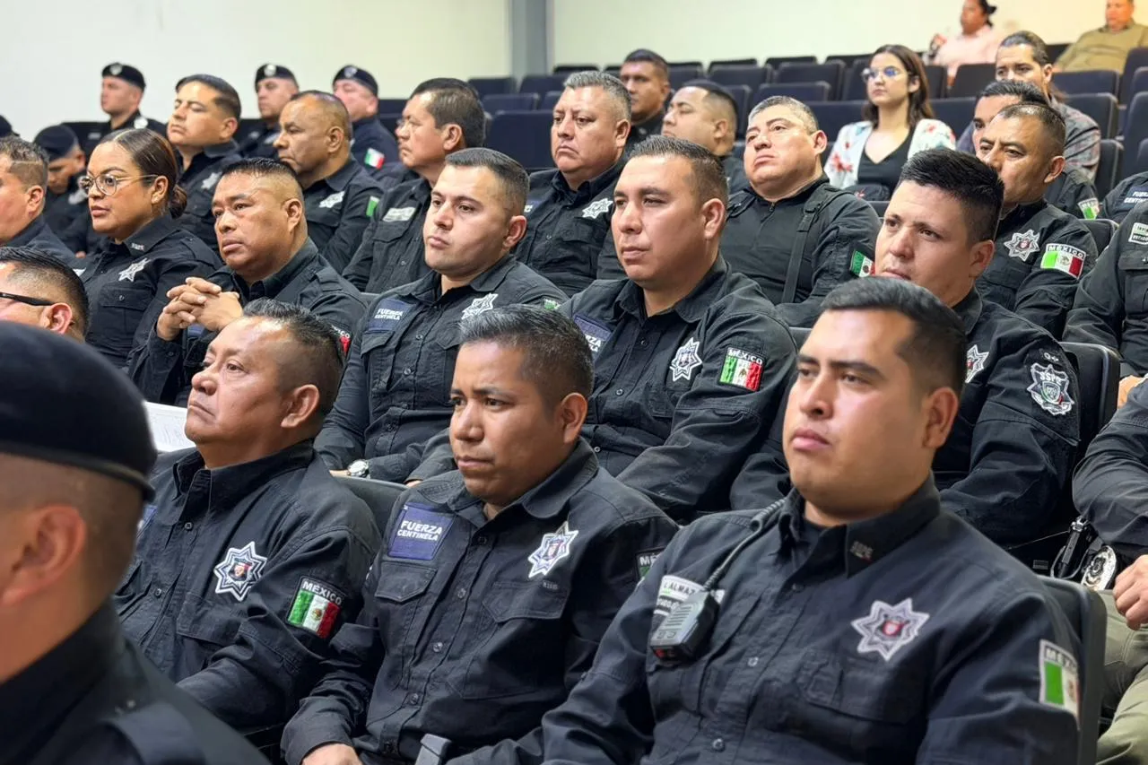 Gradúan a 11 agentes estatales en curso especializado de francotirador SWAT