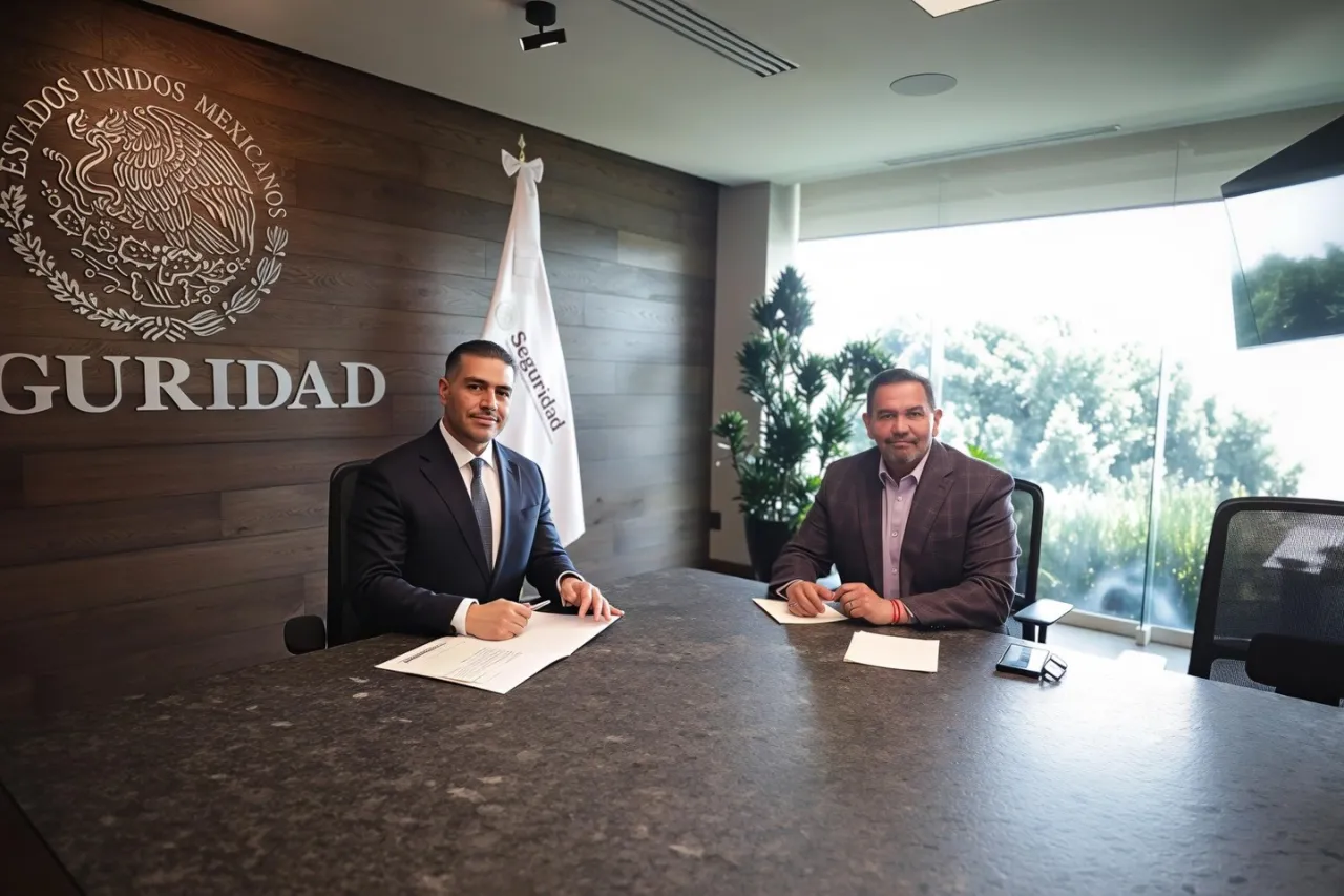 Se reúne Cruz Pérez Cuéllar con Omar García Harfuch