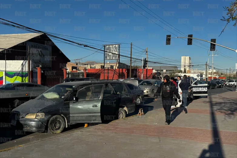 Provoca choque congestionamiento en la Ejército Nacional