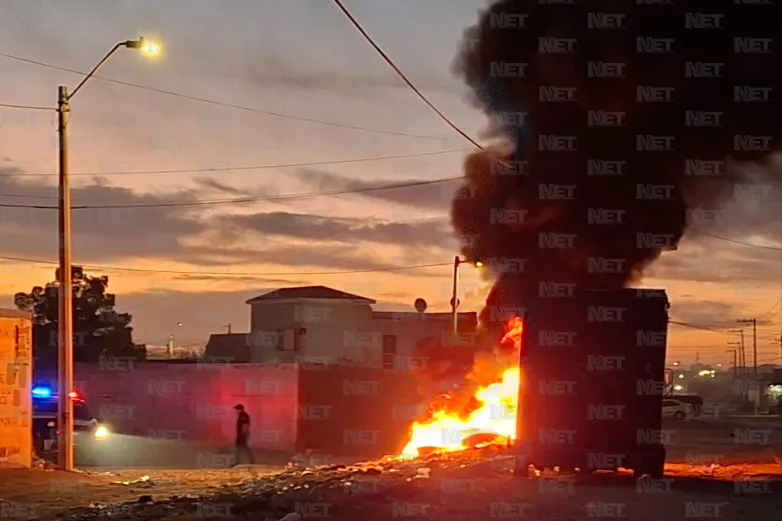 Incendio consume basura acumulada en la colonia Patria 