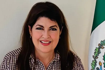 Desmienten 'atrincheramiento' de exembajadora en Belice