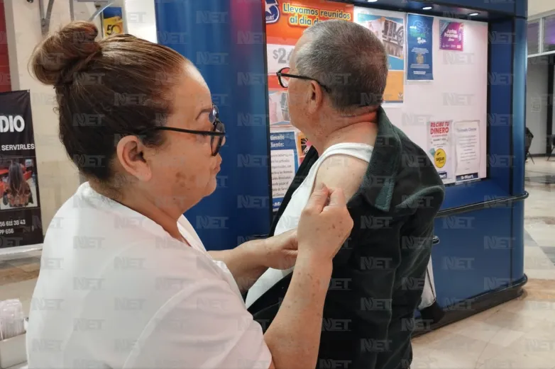 Secretaría de Salud aplica vacunas en 4 centros comerciales de Juárez