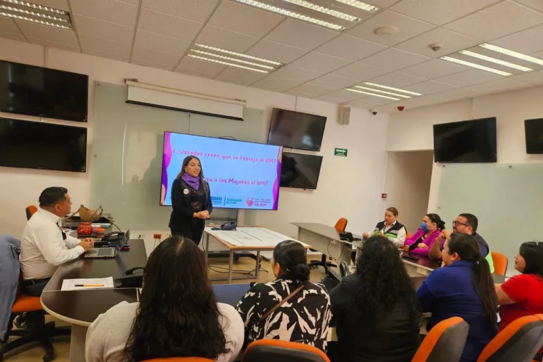 Promueven lenguaje incluyente entre personal del aeropuerto en Ciudad Juárez