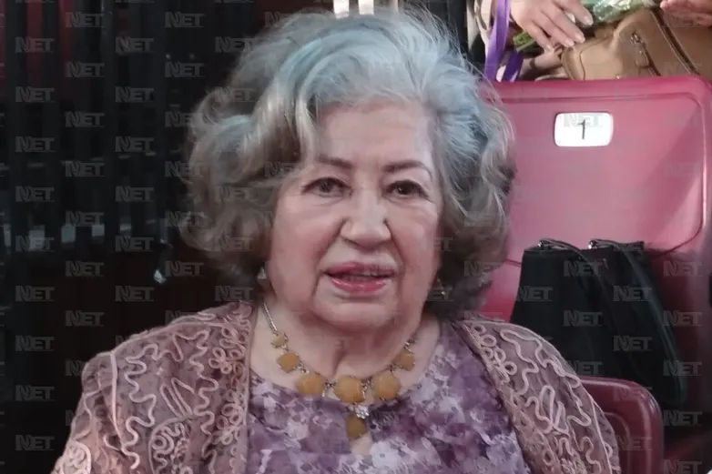 Reconoce Ayuntamiento de Juárez a Mónica Alicia Juárez con presea Kirá