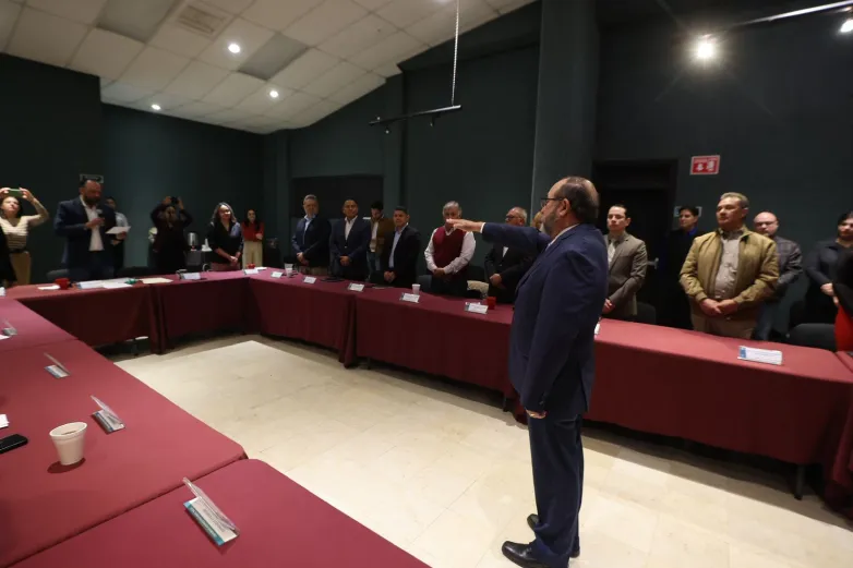 Ratifican a Roberto Mora Palacios como director general del IMIP