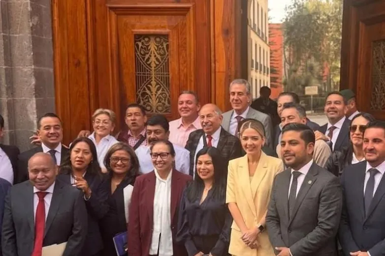 Participa Pérez Cuéllar en reunión con alcaldes en CDMX