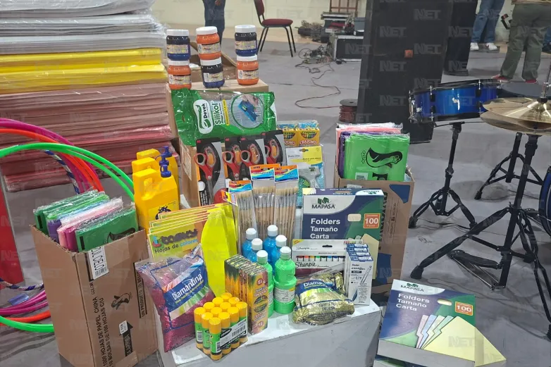 Dona Iglesia de Jesucristo insumos educativos al DIF de Ciudad Juárez