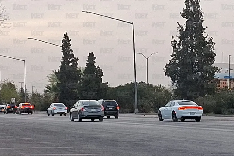 Registran puentes de Juárez filas de hasta una hora para cruzar