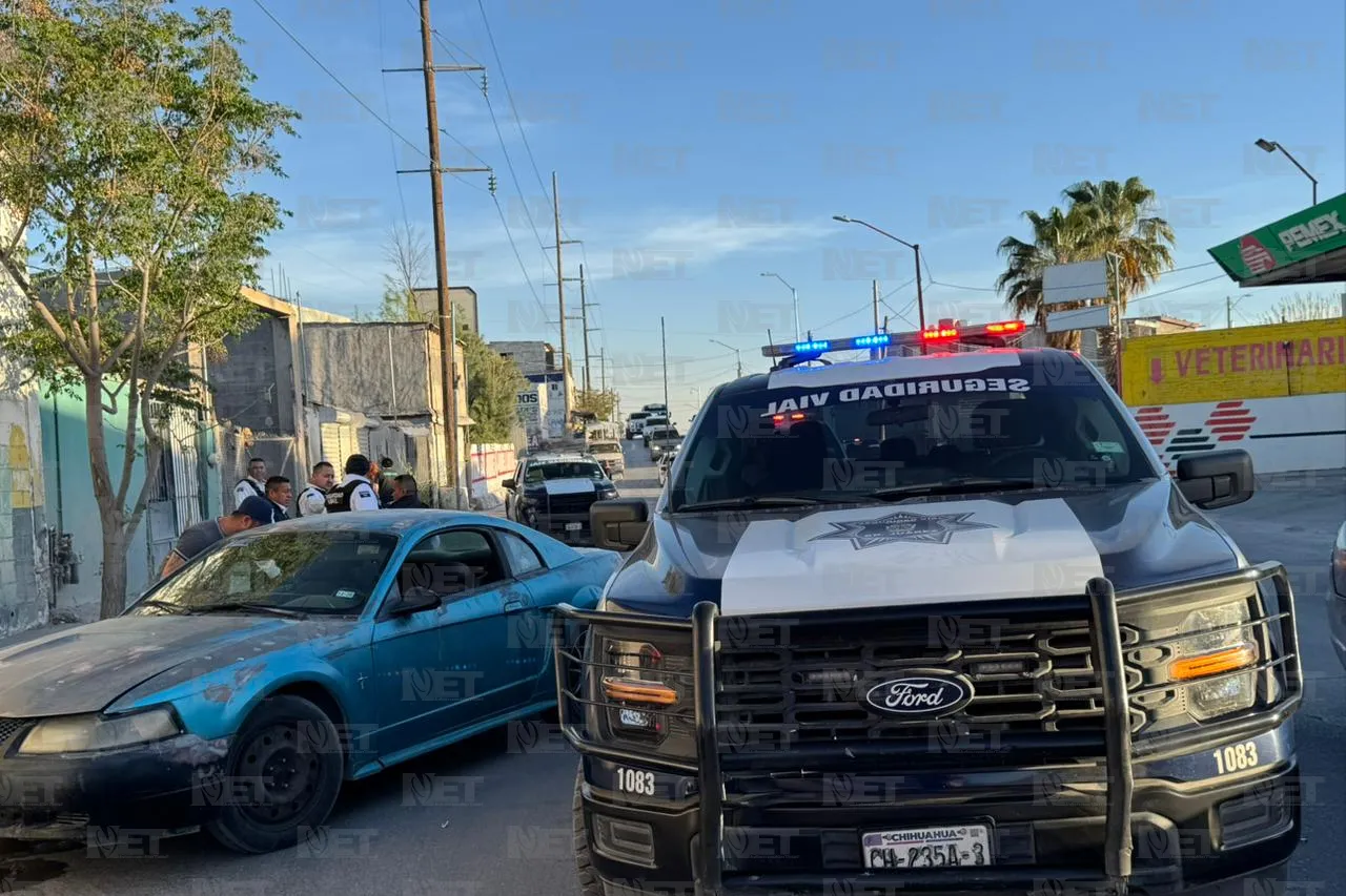 Persecución vial culmina con dos detenidos y un prófugo en Juárez