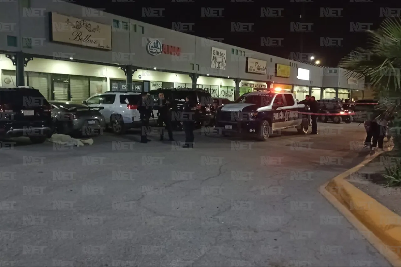 Familia buscaba ayuda médica y hombre fallece en afuera de Similares de Juárez