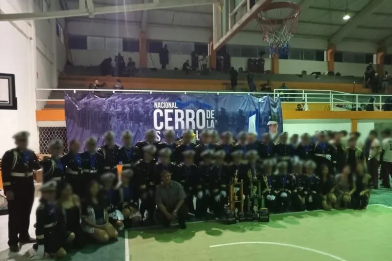 Ganan estudiantes juarenses concurso nacional 'Cerro de la Silla'