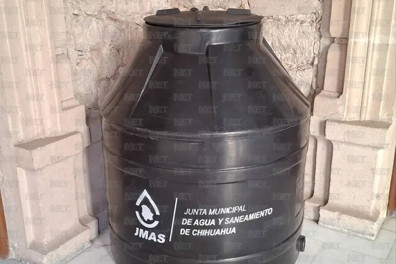 Ofrece JMAS tinacos a 800 pesos para apoyar a familias