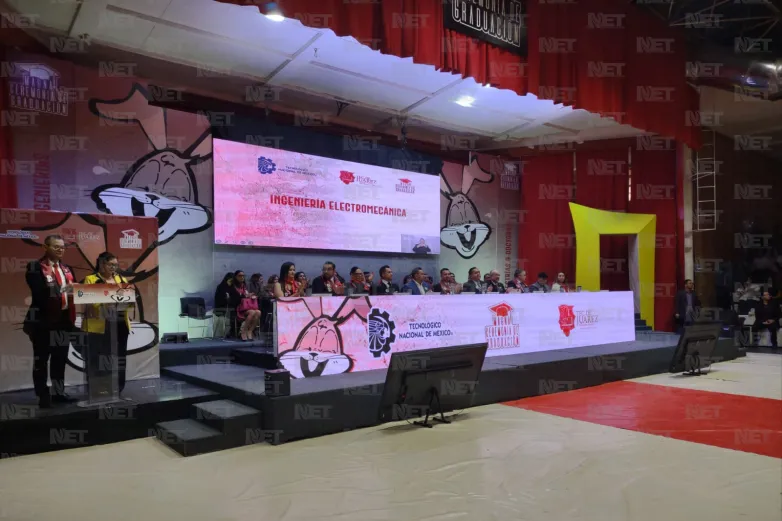 Felicita alcalde a 259 egresados del Tecnológico de Juárez