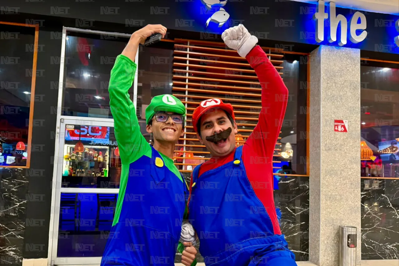 Abarrotan juarenses cines para ver estreno de Super Mario Bros Galaxy