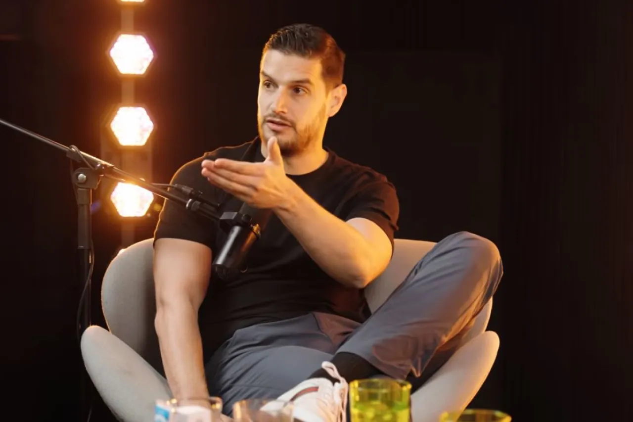 Adrián Marcelo acepta pelear contra Poncho Denigris arriba del ring