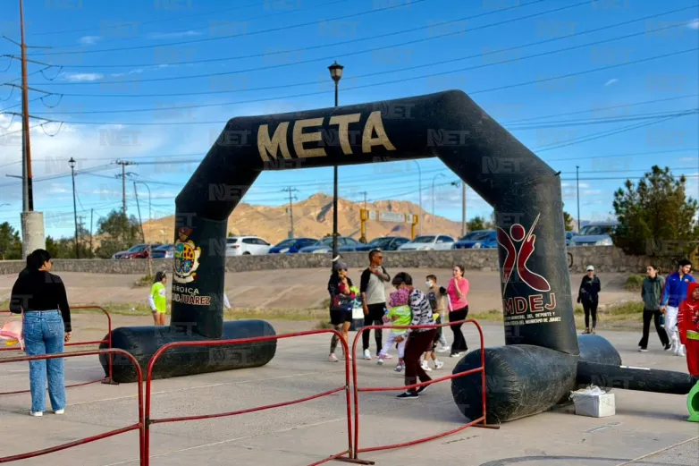 Participan niños en carrera Pascua Kids 2026 en Parque Extremo