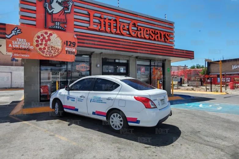 Colocan sellos de suspensión en sucursal de Little Caesars en Juárez