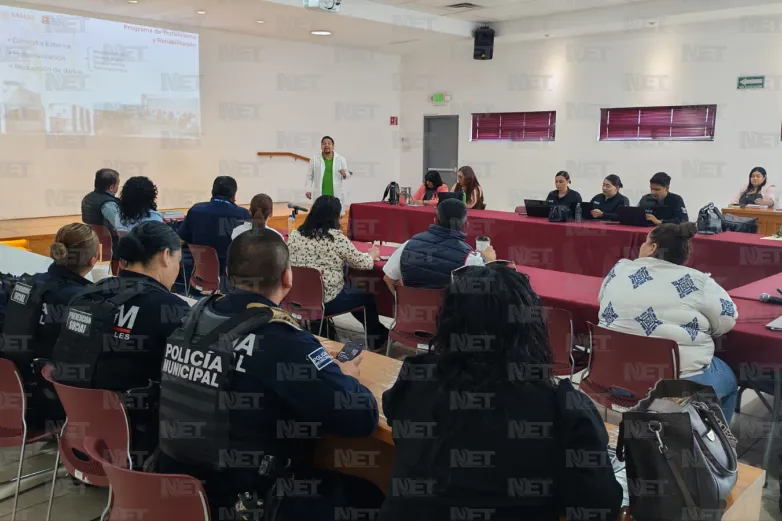Capacitan a integrantes de mesa de prevención en adicciones durante vacaciones