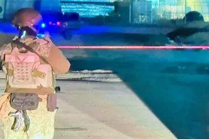 Dejan otro cadáver encobijado en la madrugada