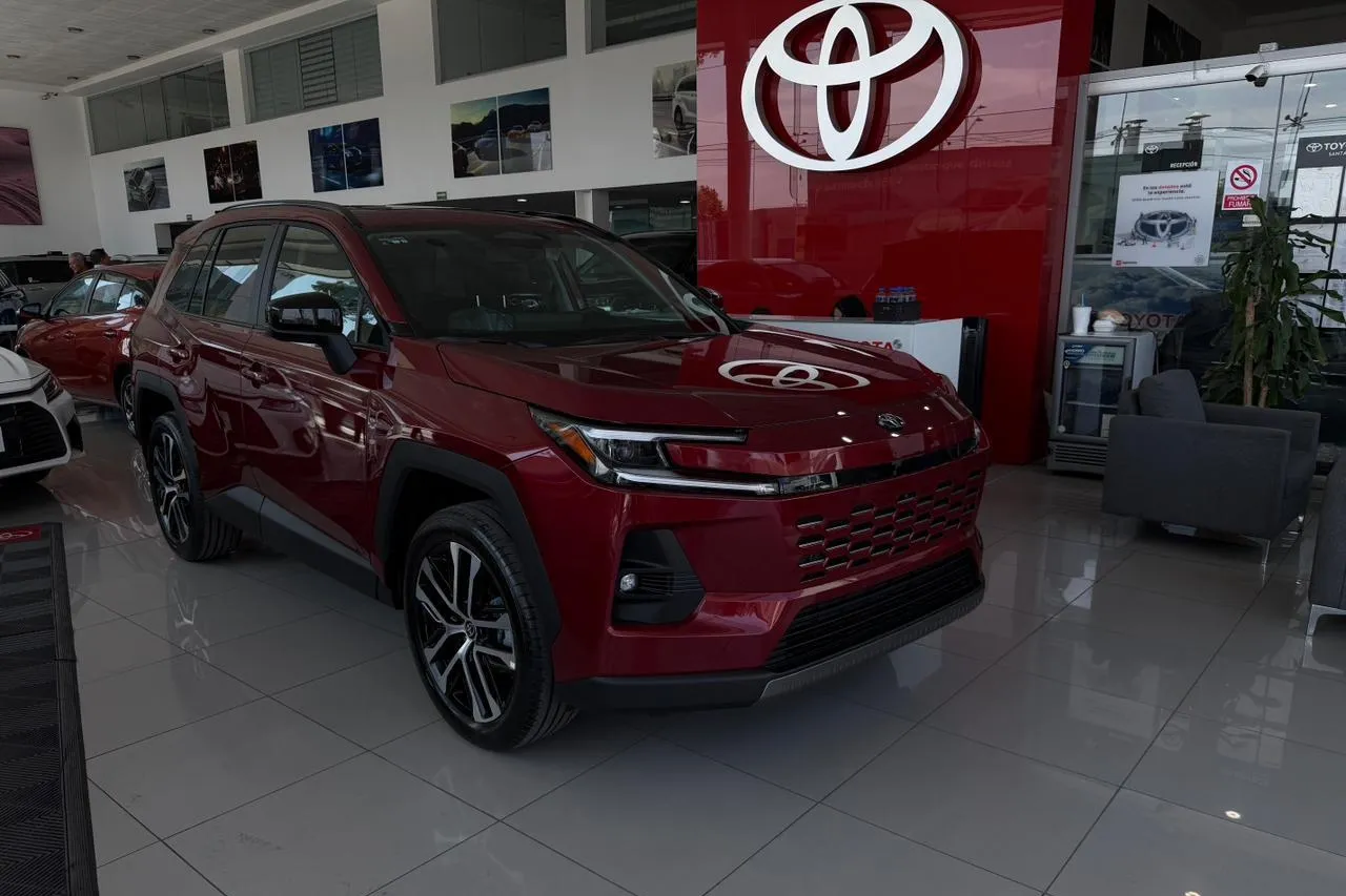 Llega a Juárez la nueva generación de la Toyota RAV4 HEV