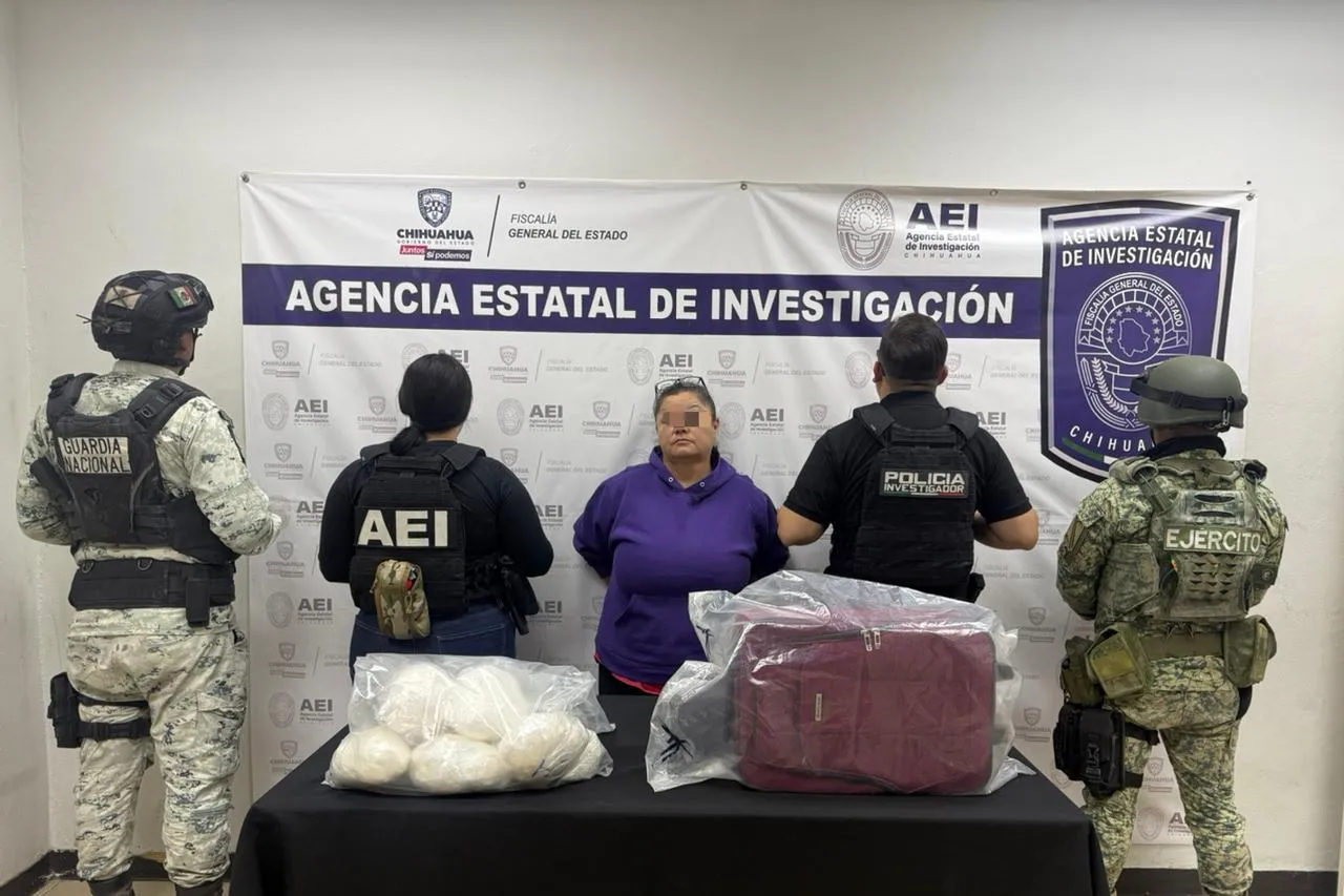 Detienen a mujer con casi 8 kilos de cristal en Ciudad Juárez