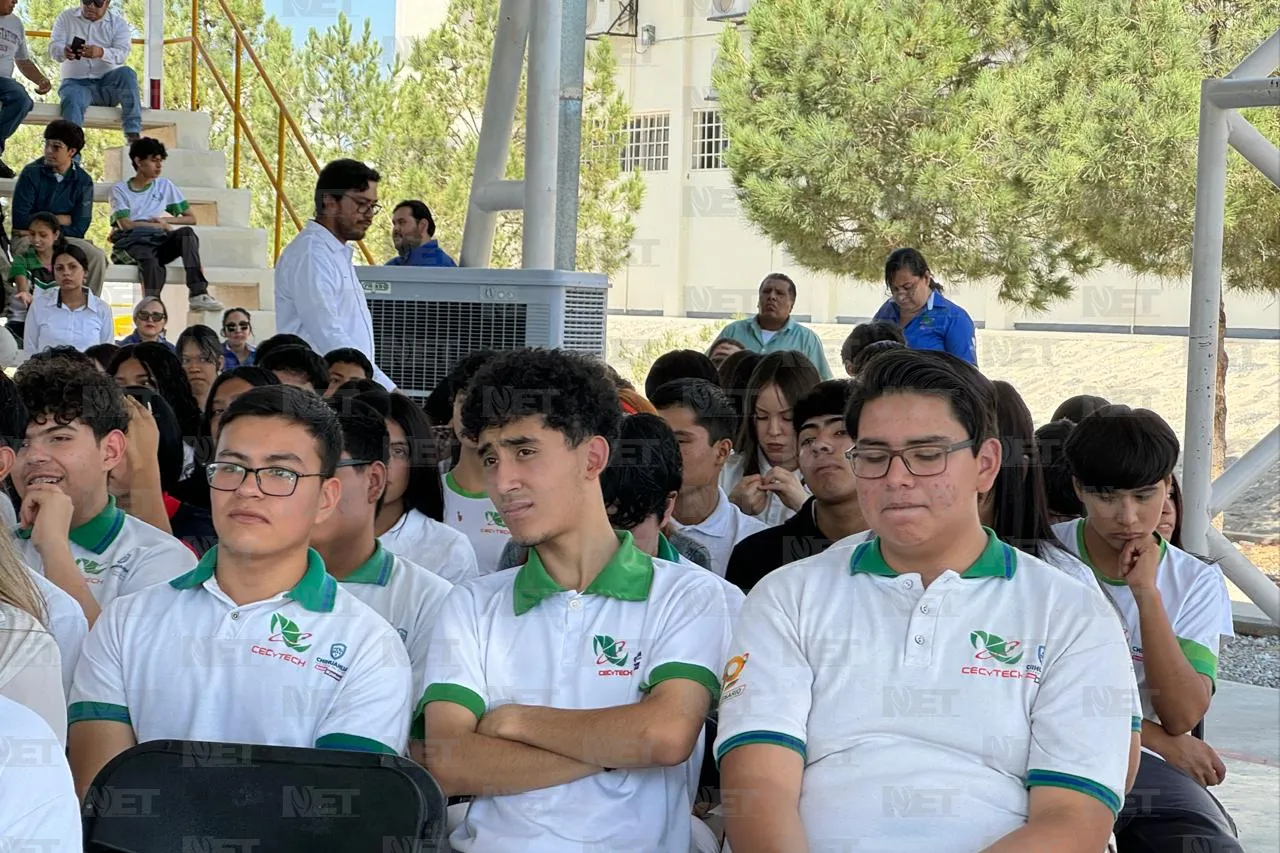 Pagan becas hoy a estudiantes con iniciales C y N a Q