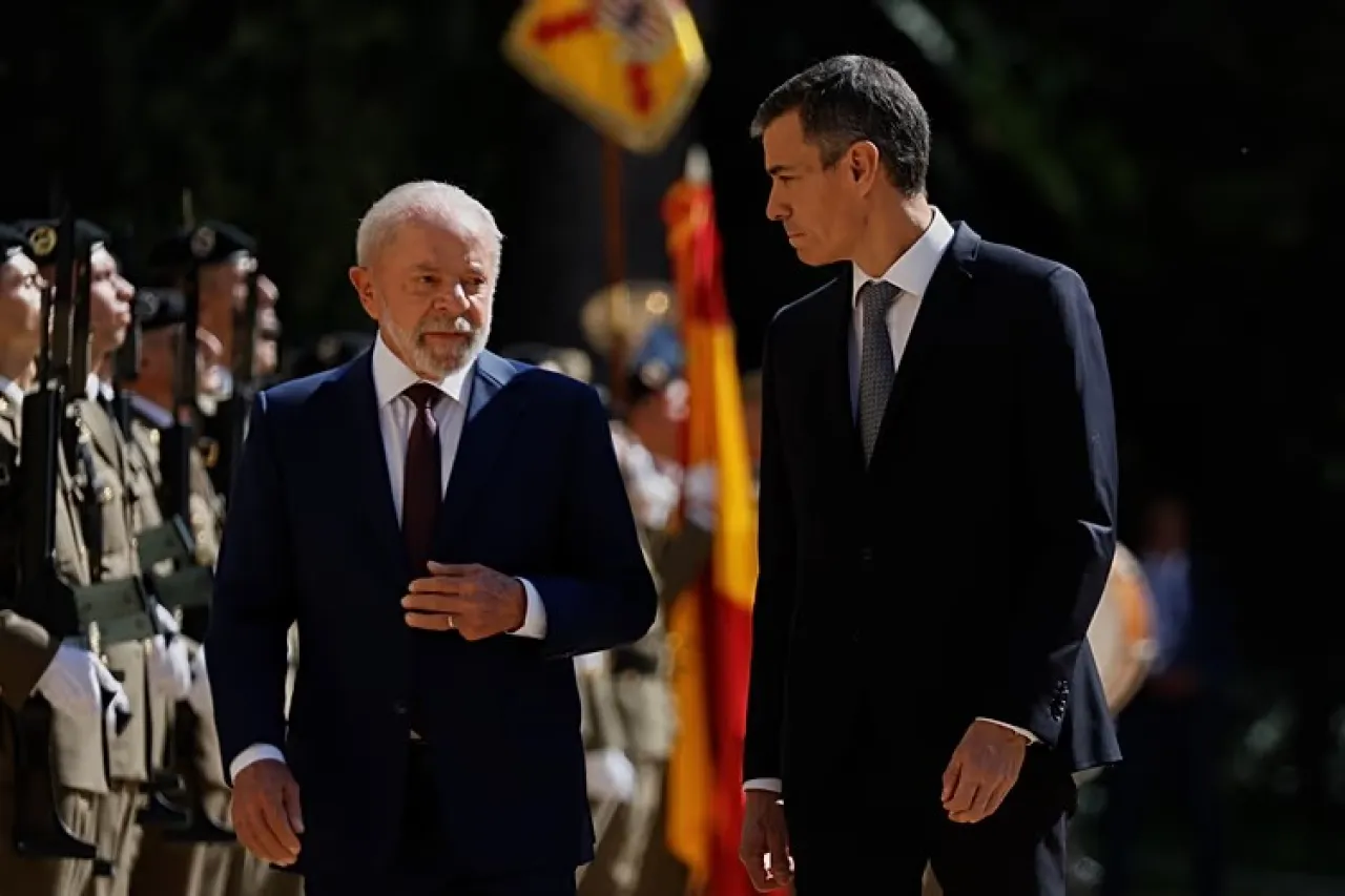 Sánchez y Lula firman acuerdos clave y apuntan contra la guerra