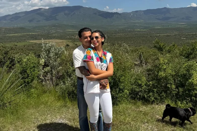 Posponen Nodal y Ángela boda religiosa y crecen rumores de infidelidad