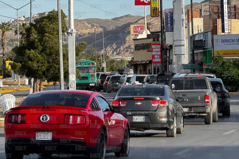 Filas moderadas en cruces fronterizos de Juárez 