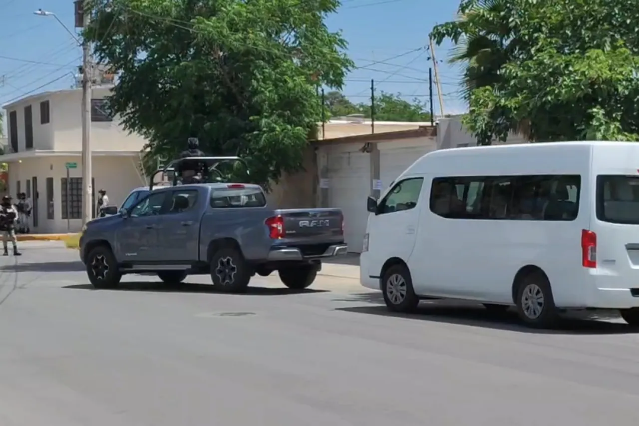 Catean vivienda en colonia Chihuahua tras rescate de 15 migrantes