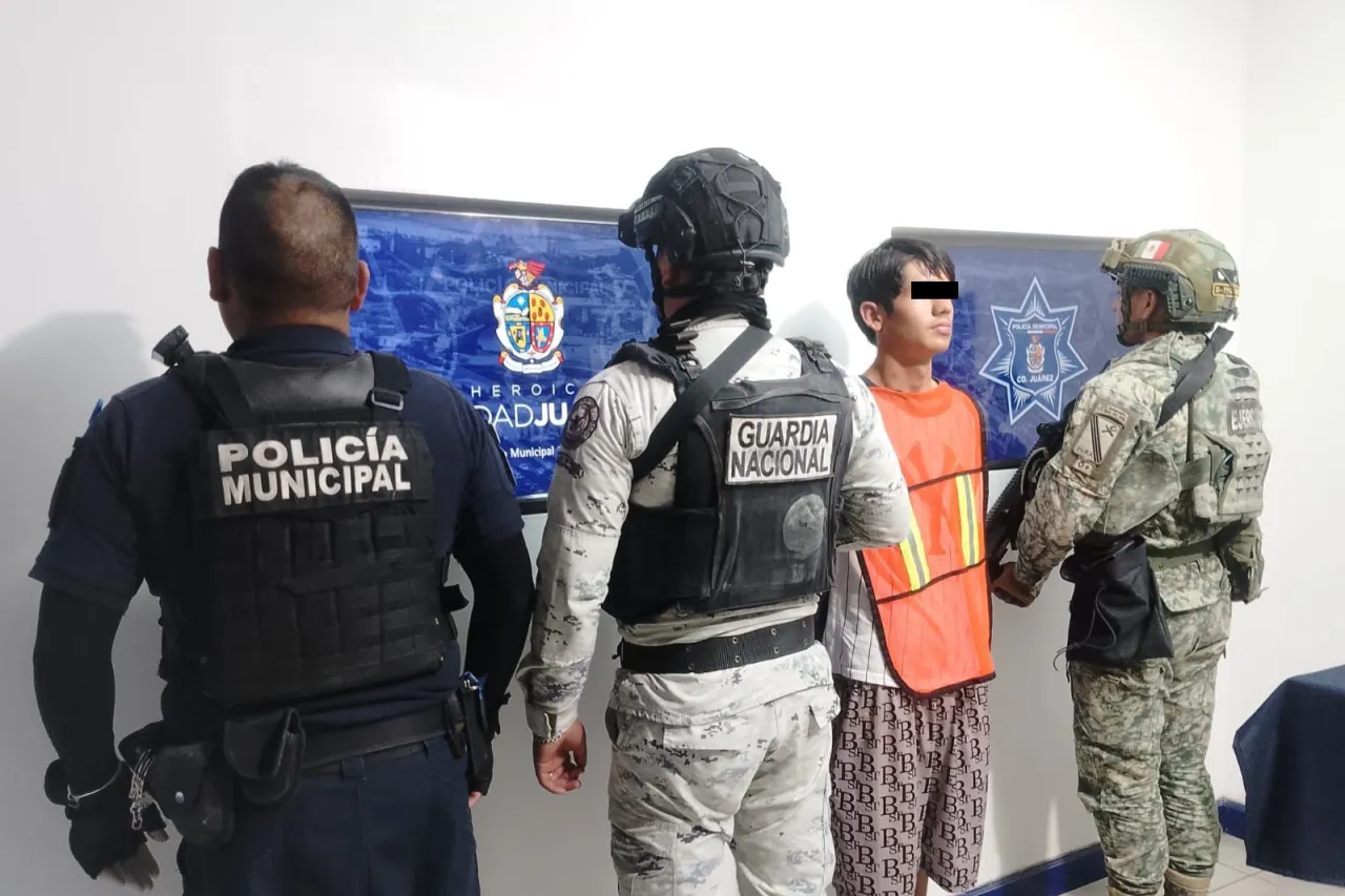 Detienen a hombre armado con revólver en Riveras del Bravo