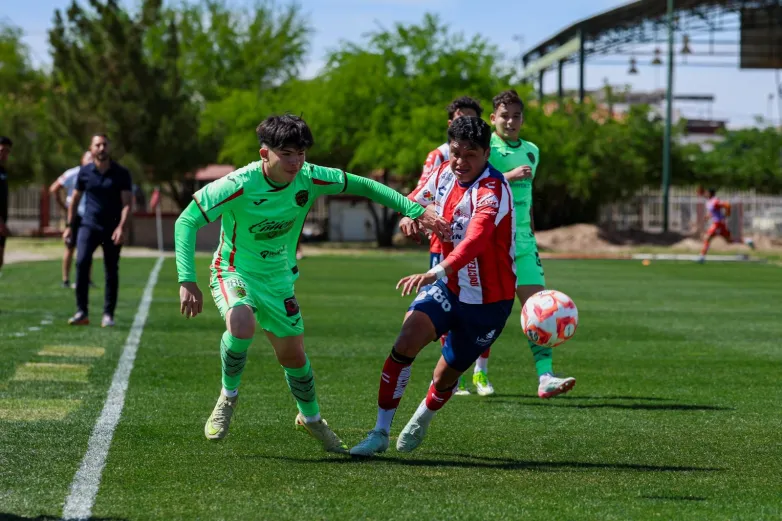 Vence Bravos Sub-21 a San Luis con uno menos y va a Liguilla